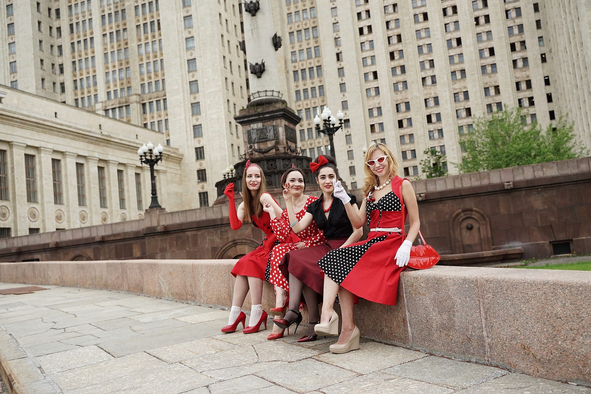 Ideen für einfache Rockabilly Frisuren – So gelingen Dir Looks mit Retro-Charme